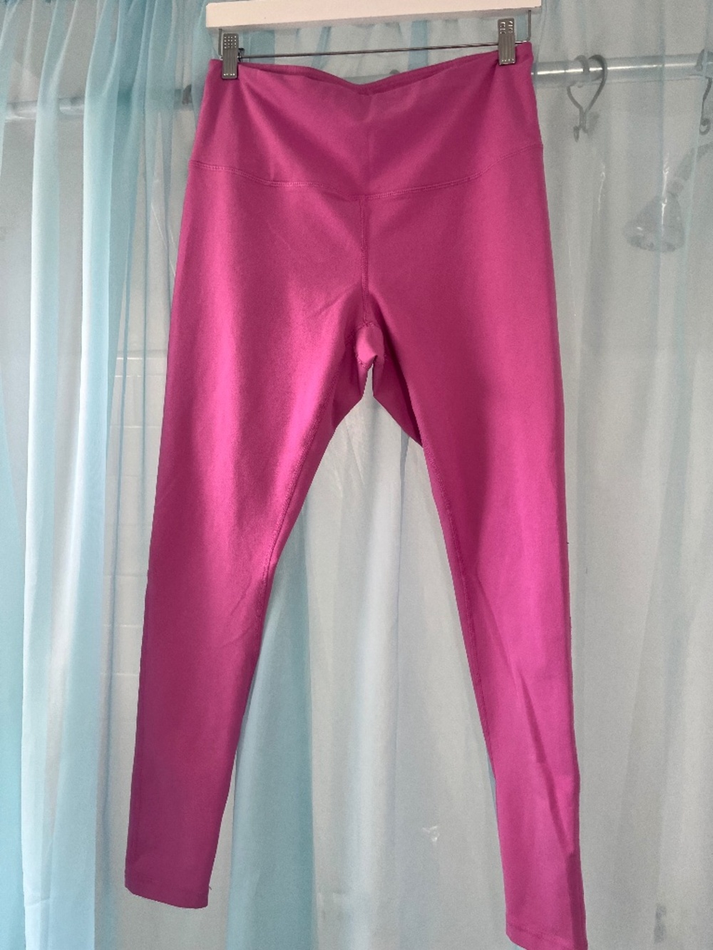 Zella Leggings - Barbie Pink! Large